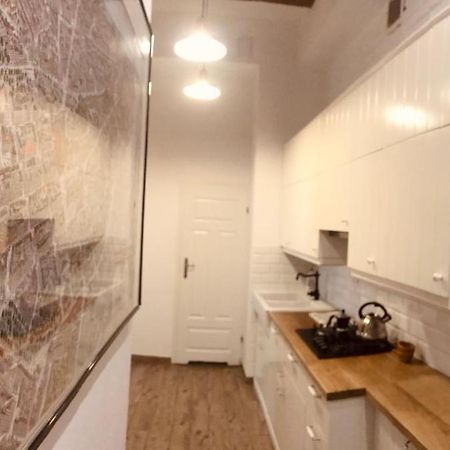 Planty Hostel Краков Экстерьер фото